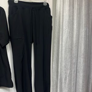 Cherokee Infinity scrubs Large pants